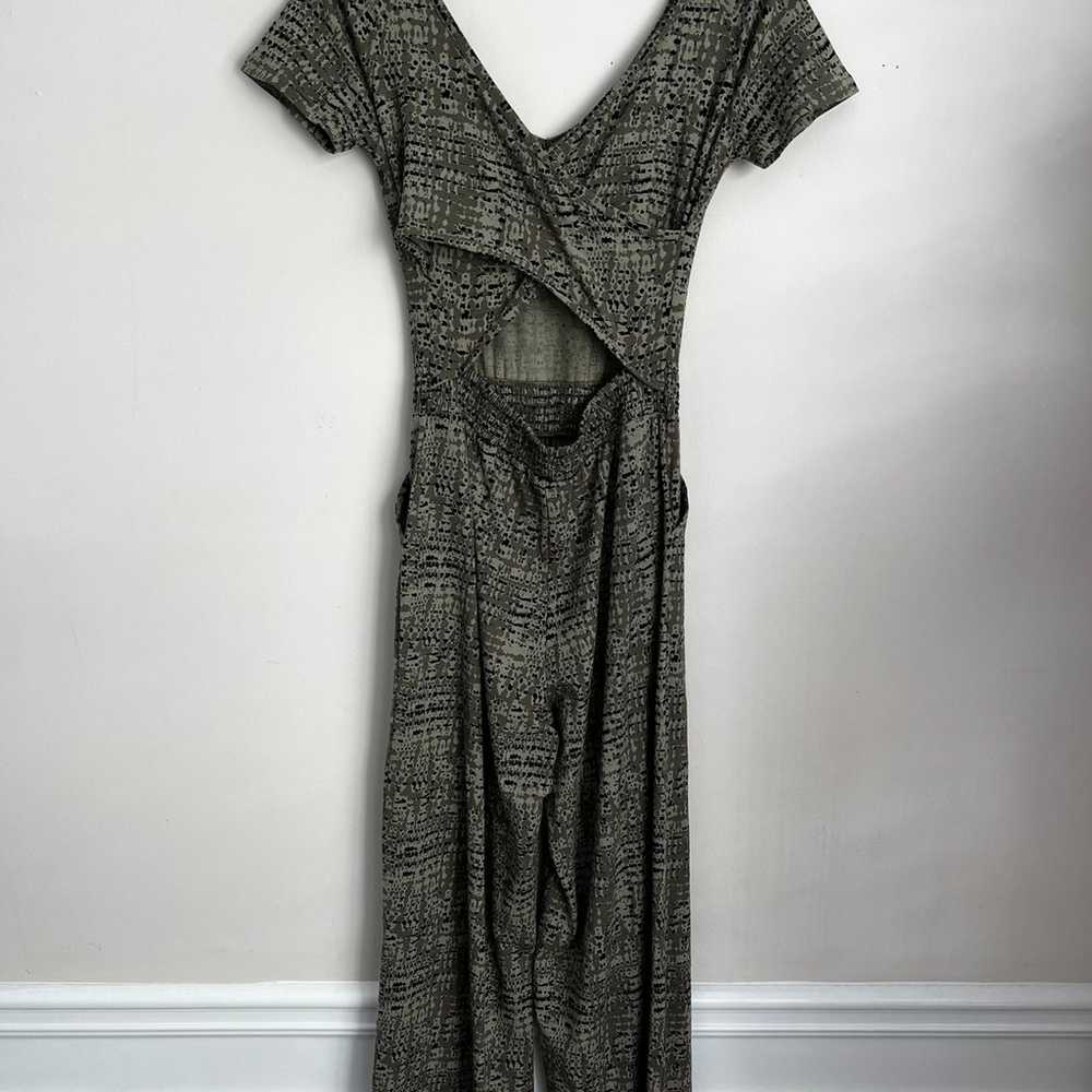 Pact Revive Cross Cross Back Grey Green Jumpsuit … - image 4