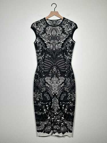ワンピースその他 Alexander McQueen Black knitted midi dress Alexander McQueen Black knitted midi dress – Lord & Taylor