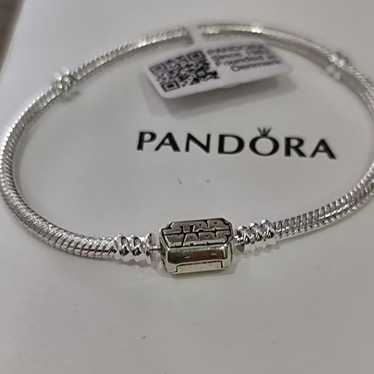 Pandora Moments Bangle