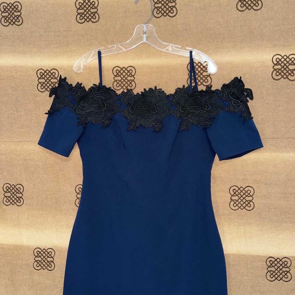 Belle Badgley Mischka Navy/Black Randi Off Should… - image 2