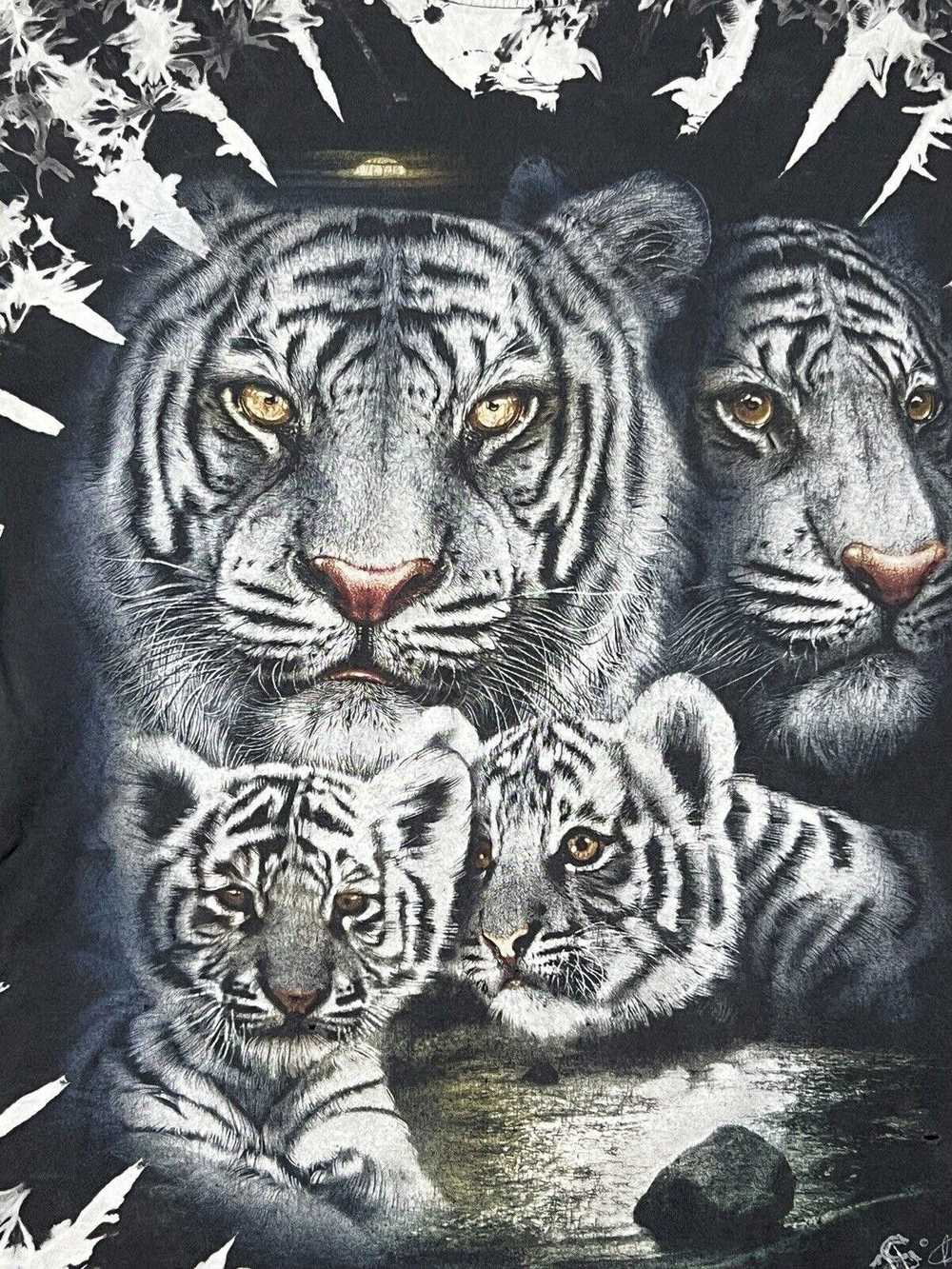 Designer Vintage White Tiger Family All Over Prin… - image 3