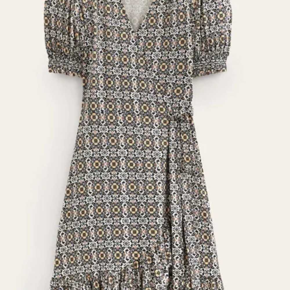 Boden Ruffle Wrap Jersey Mini Dress - Size 16/18 … - image 3