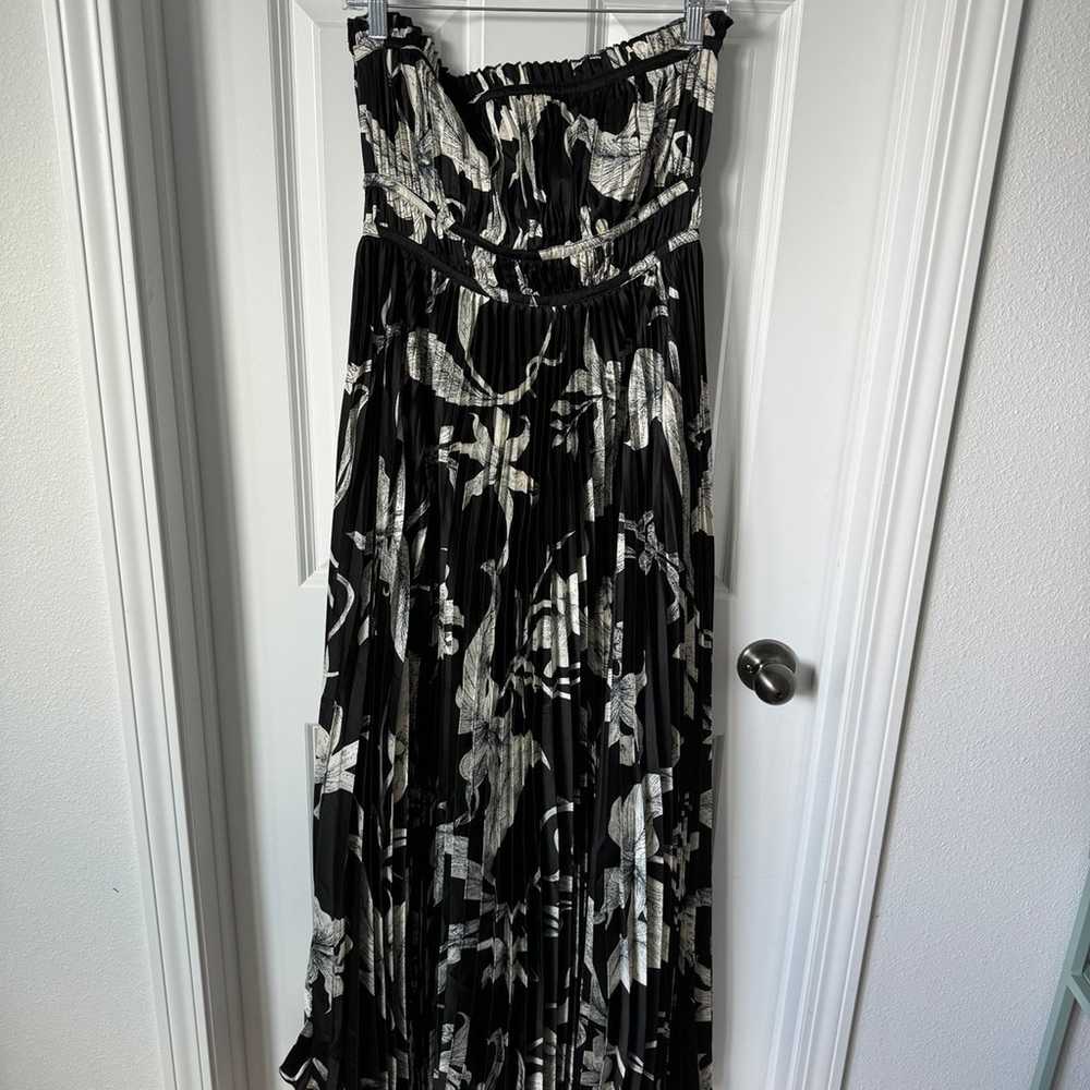 Petal & Pup Angelique Black Floral Strapless Maxi… - image 6