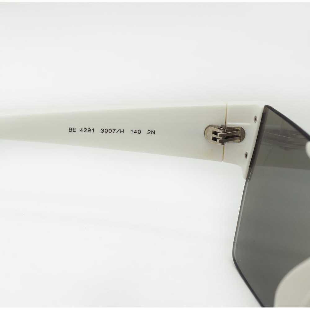 Burberry Sunglasses - image 6