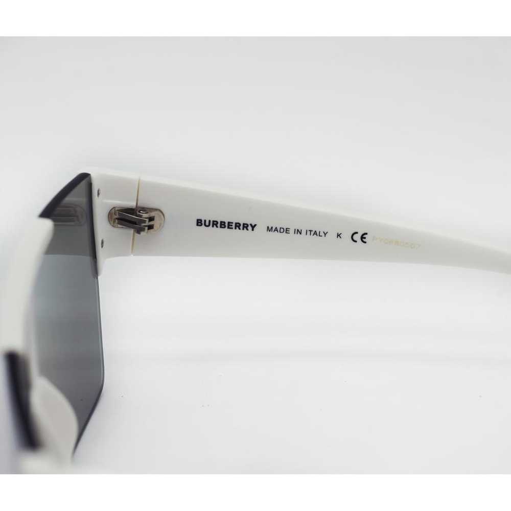 Burberry Sunglasses - image 7