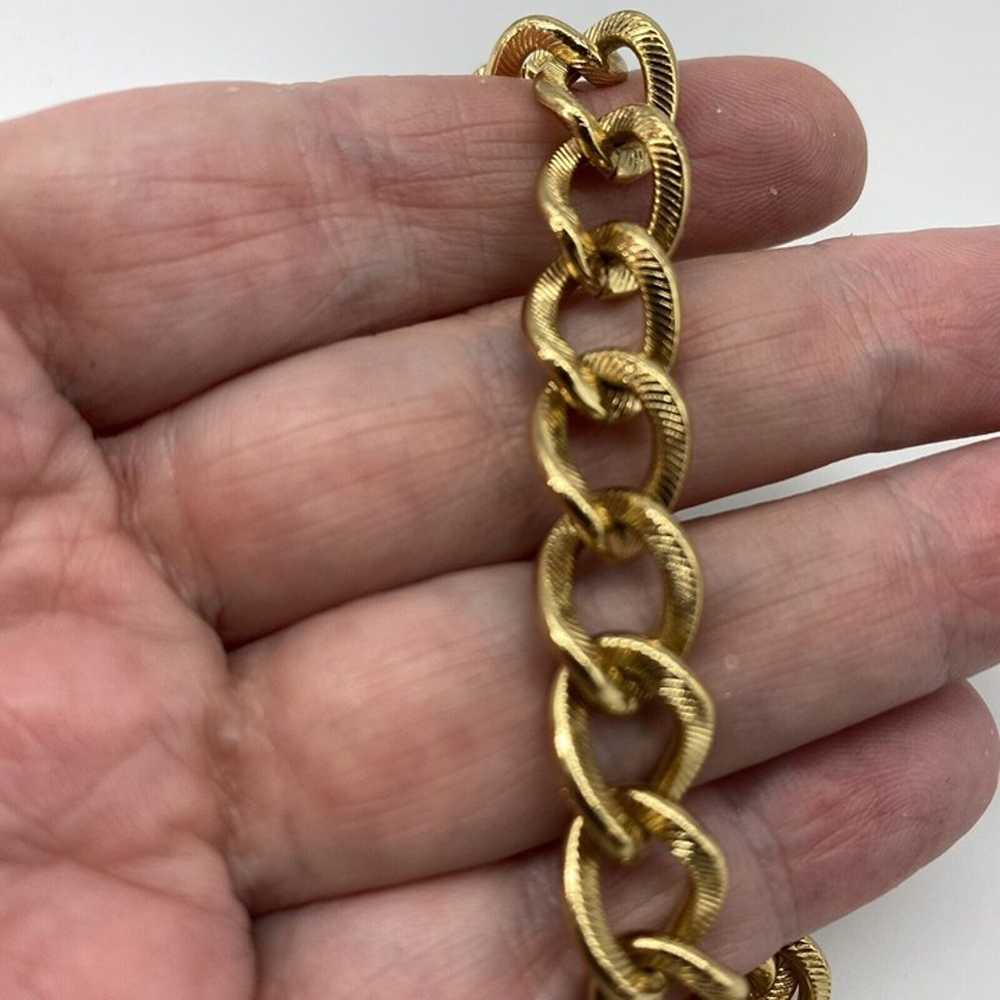 Signed MONET Vintage Chain Link BRACELET Gold Ton… - image 2