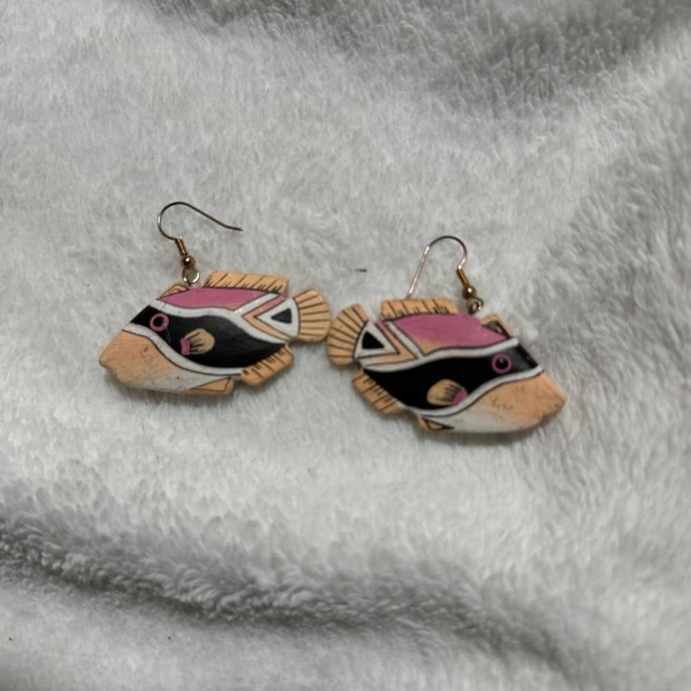 Vintage hand carved fish earrings S1 - image 2