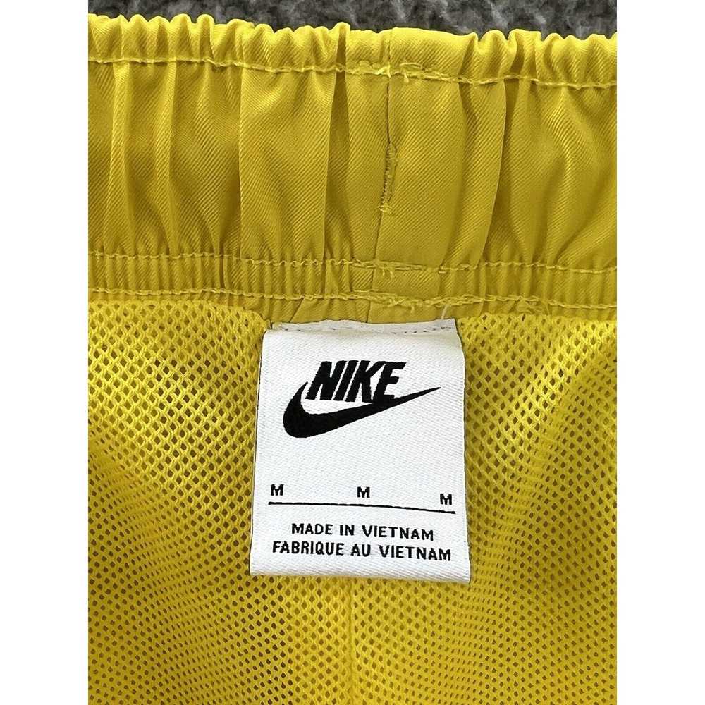 Nike Nike Sportswear Woven Lined Flow Yellow Shor… - image 2