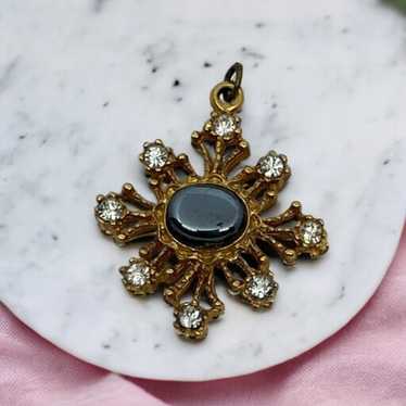 vintage star pendant gold tone - image 1