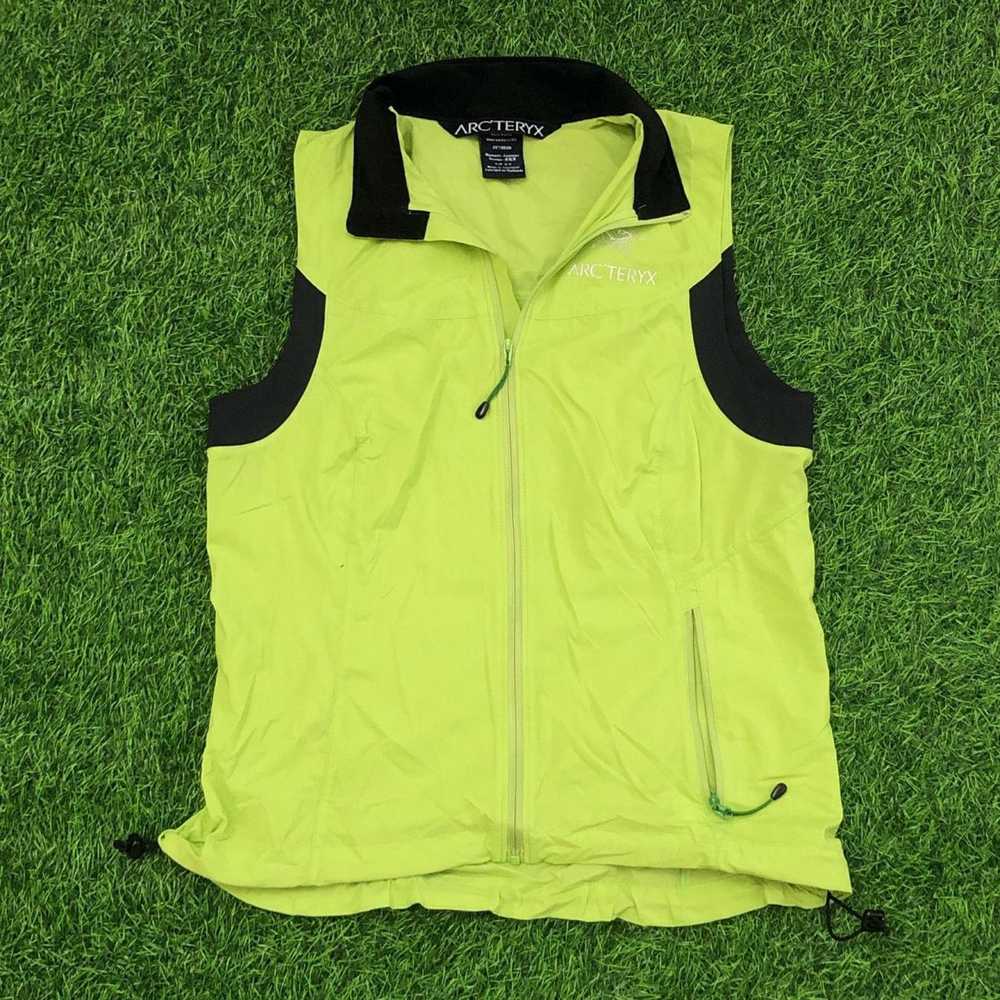 Arc'Teryx Women’s Lime Green Arc’ teryx Zip Vest - image 1