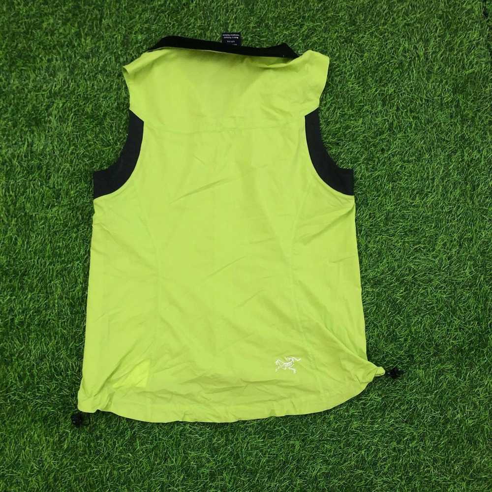 Arc'Teryx Women’s Lime Green Arc’ teryx Zip Vest - image 2