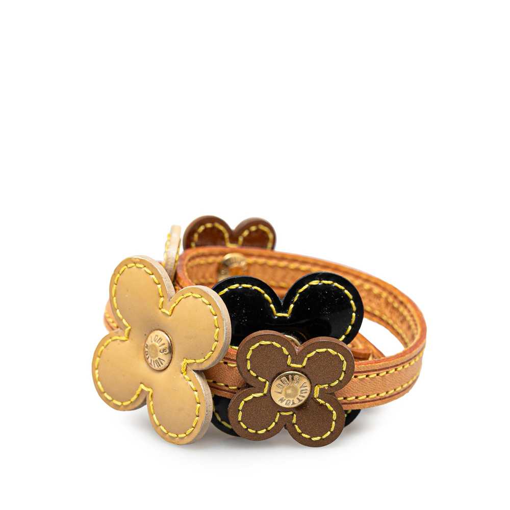 Product Details Louis Vuitton Leather Flower Lexi… - image 2