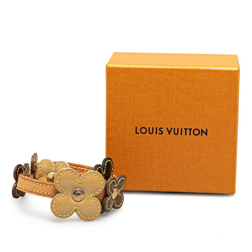 Product Details Louis Vuitton Leather Flower Lexi… - image 6