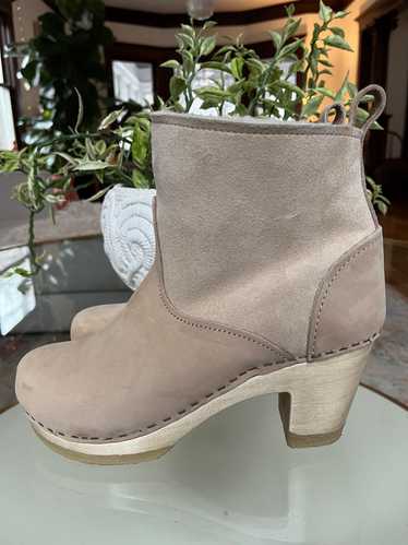 No. 6 No.6 5" Pull On Shearling Clog Boot (39) |…