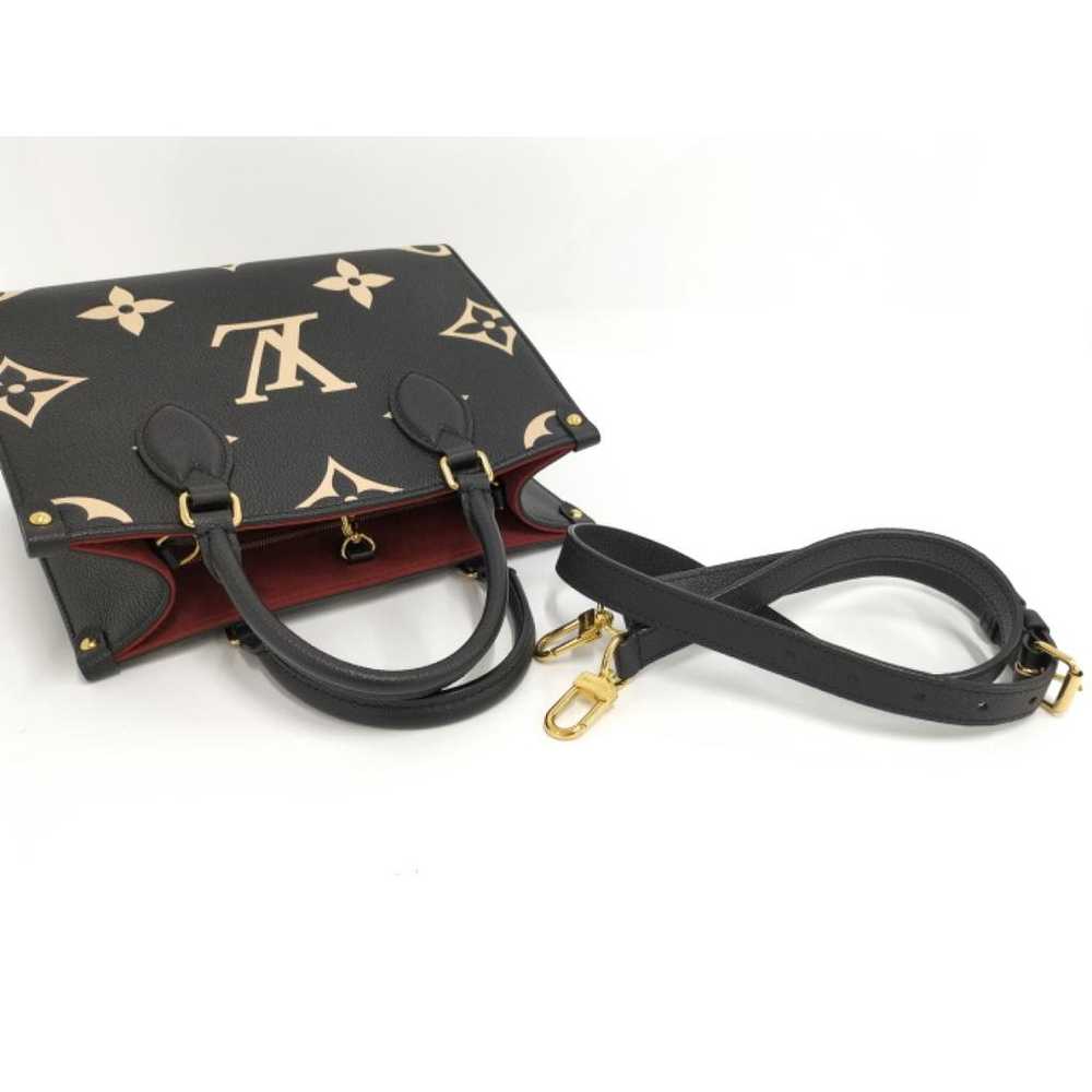 Louis Vuitton Onthego leather handbag - image 6