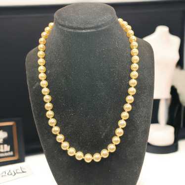 Other String of Cream Pearls 19-inch Necklace Vin… - image 1