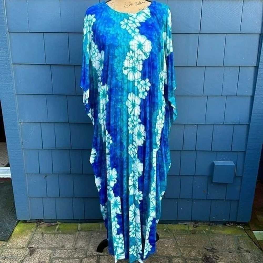 Maxi Dress Vintage 80’s pleated Hawaiian mumu dre… - image 1