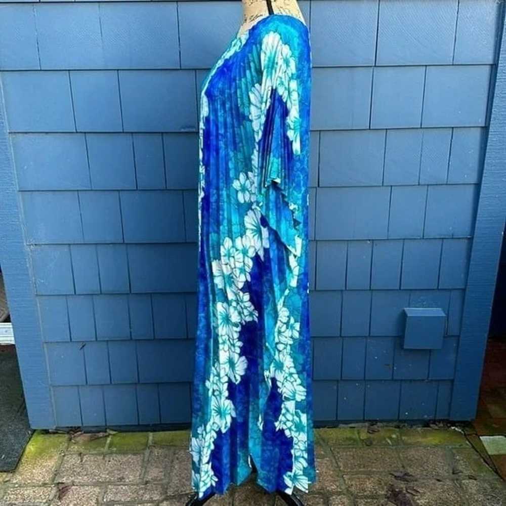 Maxi DressVintage 80’s pleated Hawaiian mumu dres… - image 3