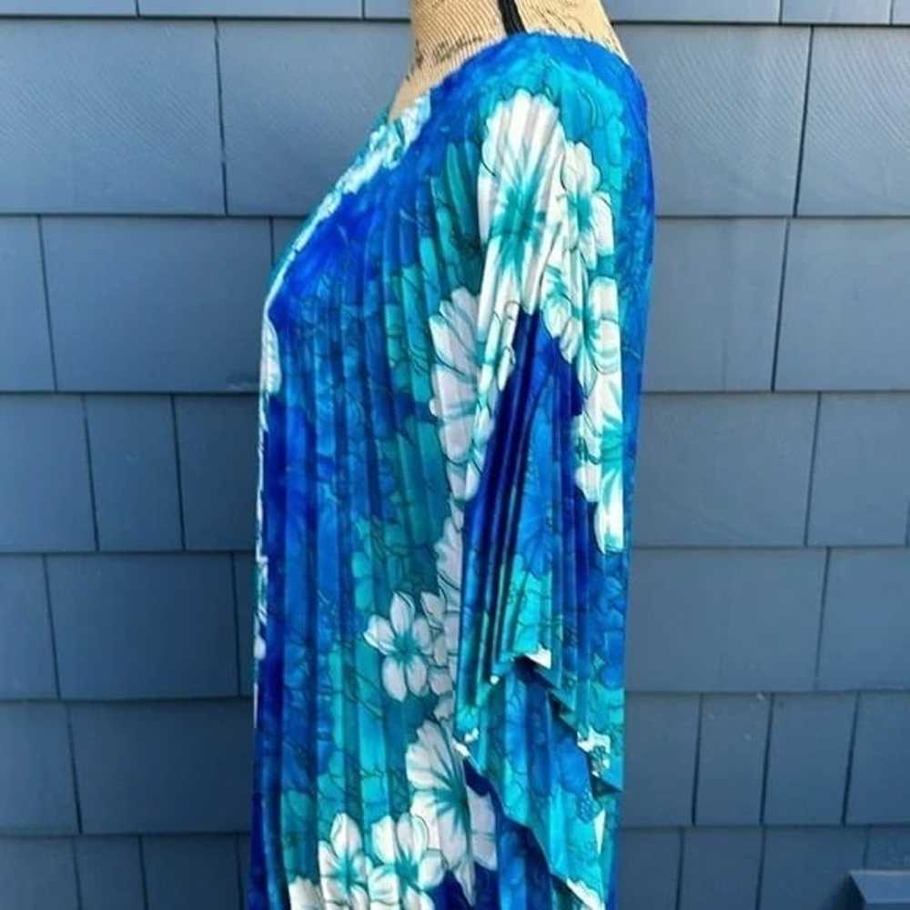 Maxi DressVintage 80’s pleated Hawaiian mumu dres… - image 6