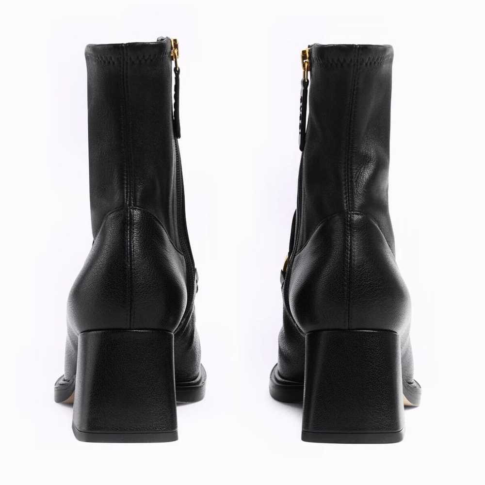 Gucci Leather boots - image 3