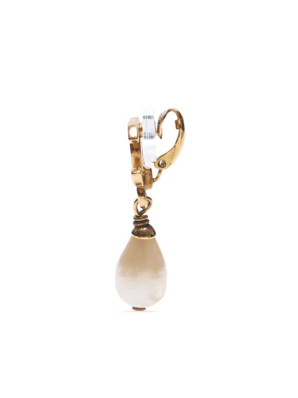 CHANEL Pre-Owned 1995 CC faux-pearl clip-on earri… - image 2