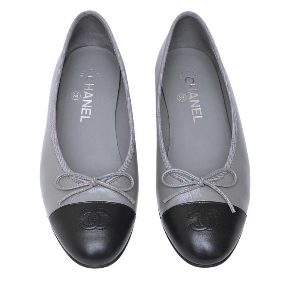 Chanel Leather ballet flats - image 12