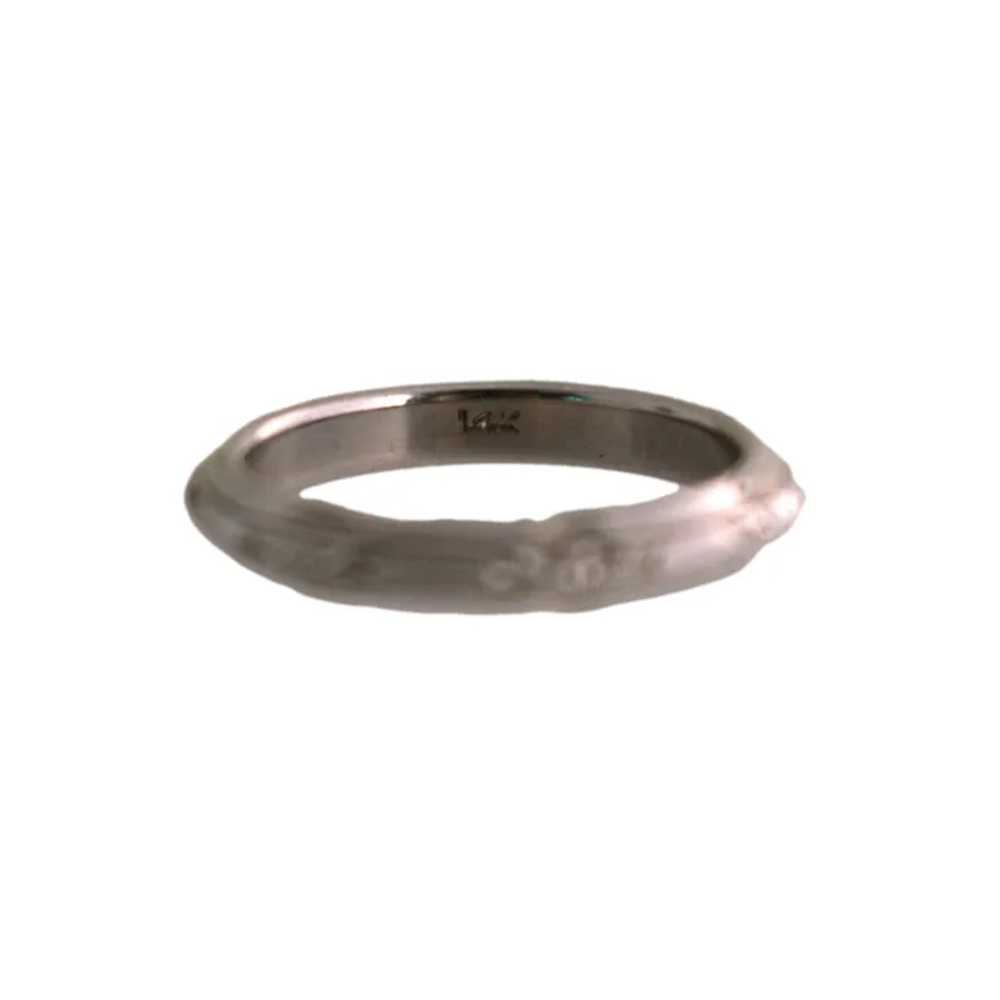 14K White Gold Etched Wedding Band - image 4