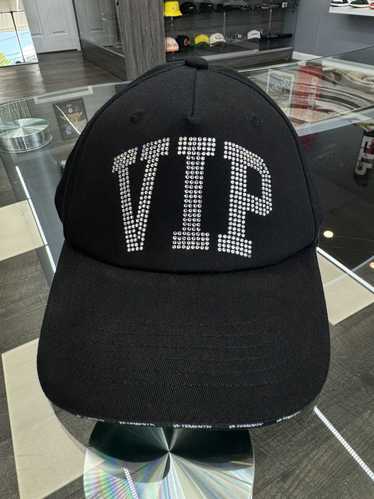 Vetements VIP CRYSTAL CAP BLACK