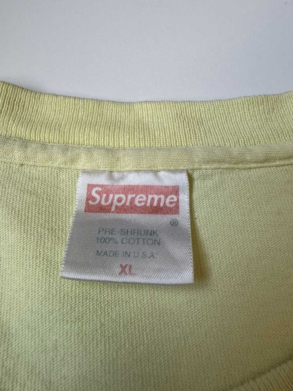 Supreme × Vintage 1999 Red on Lemonade Box Logo T… - image 5