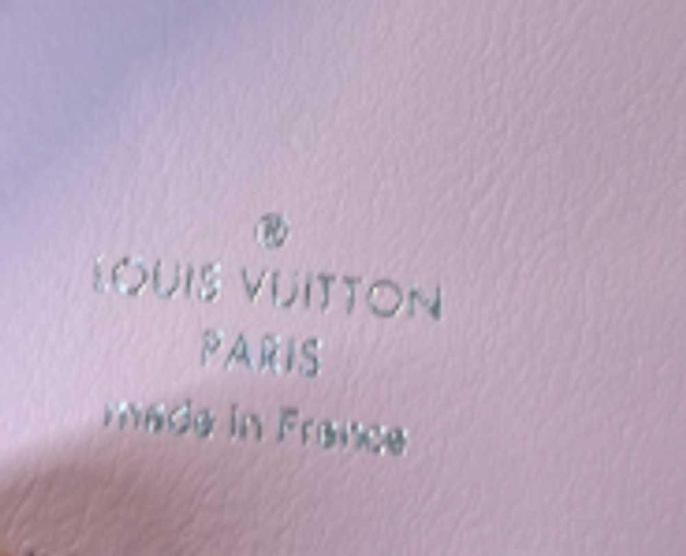 Louis Vuitton Clea Wallet Mahina Leather - image 7