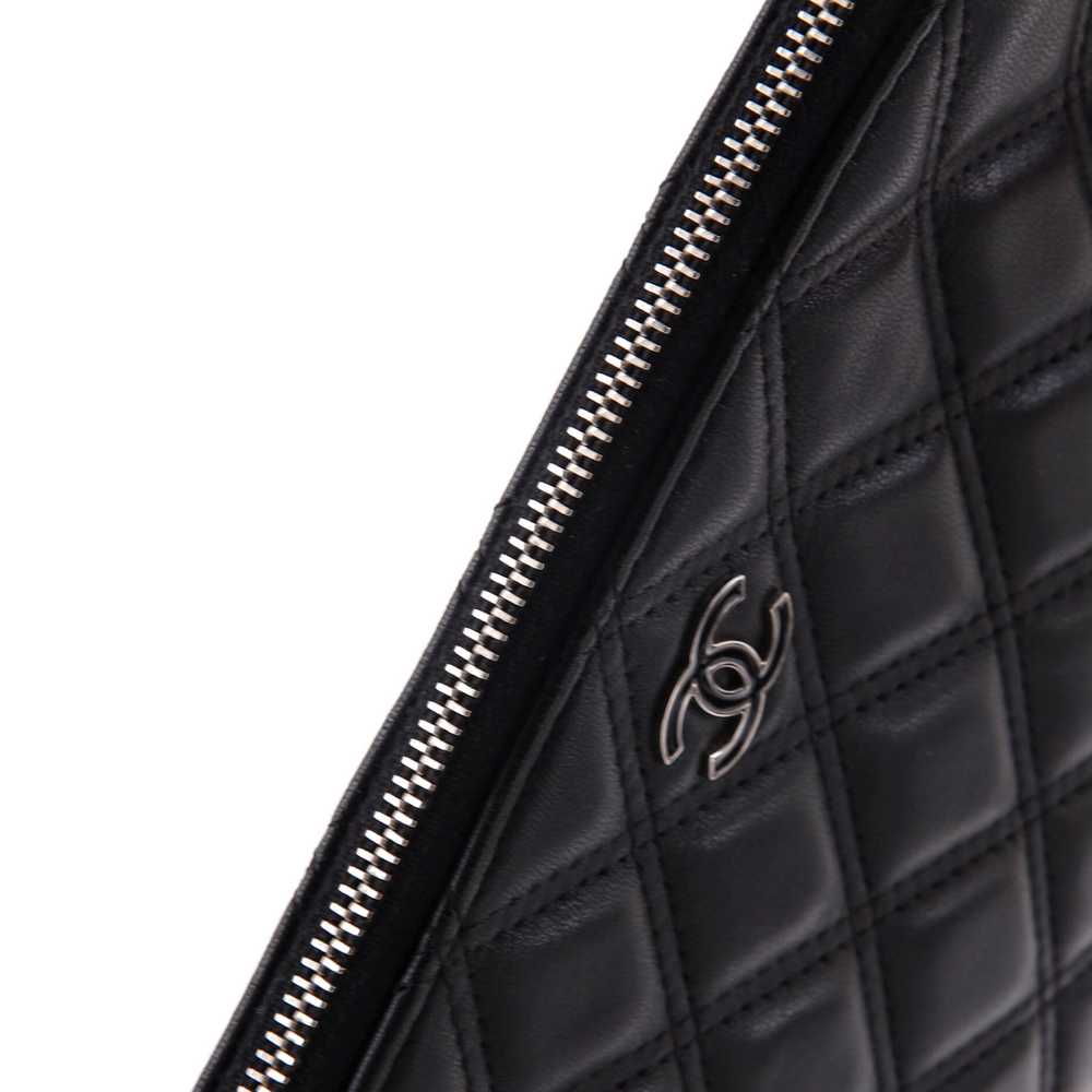 CHANEL Double Stitch O Case Clutch Lambskin Medium - image 7