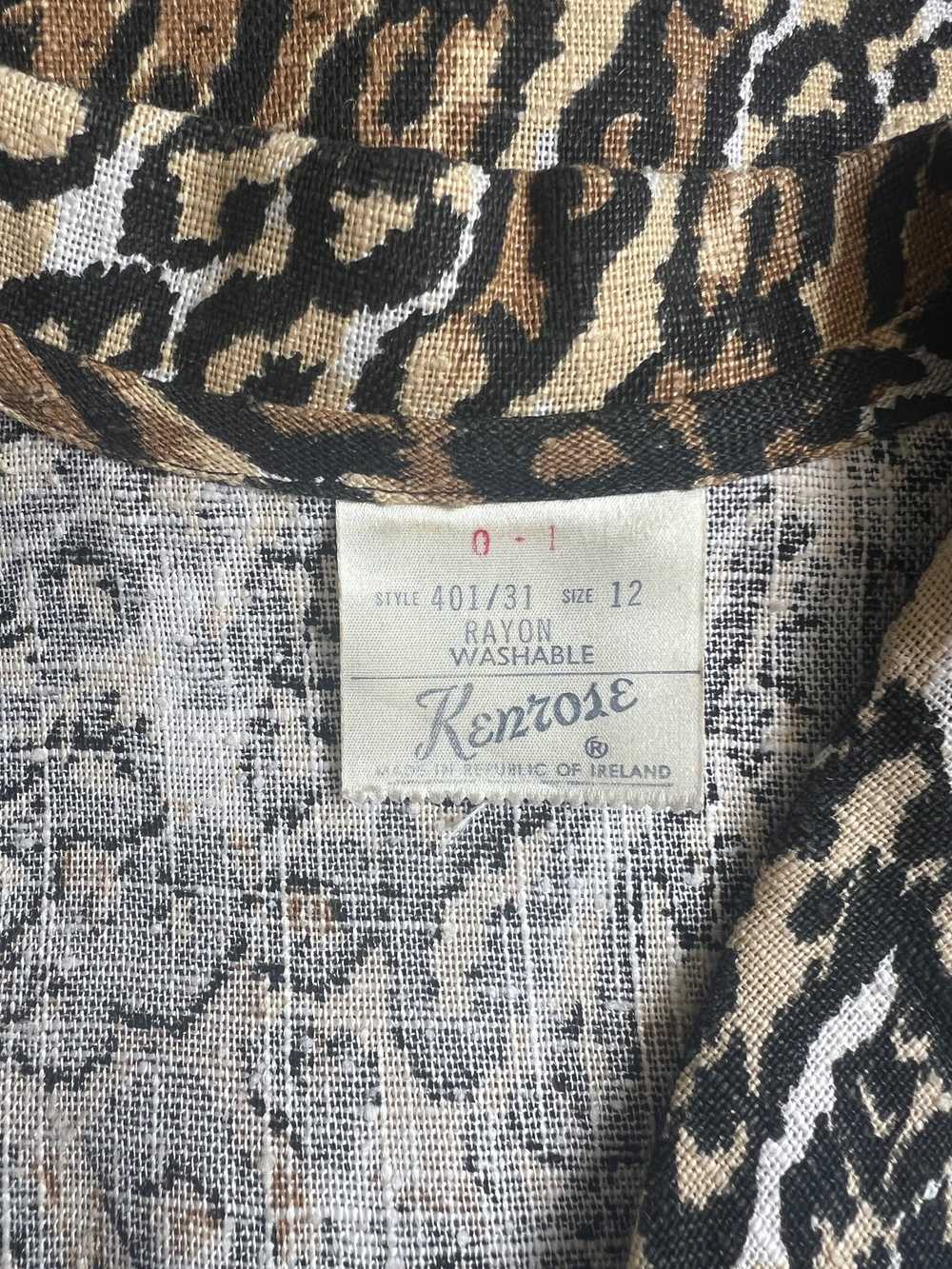 1970s Kenrose Leopard Print Belted Dress - image 7
