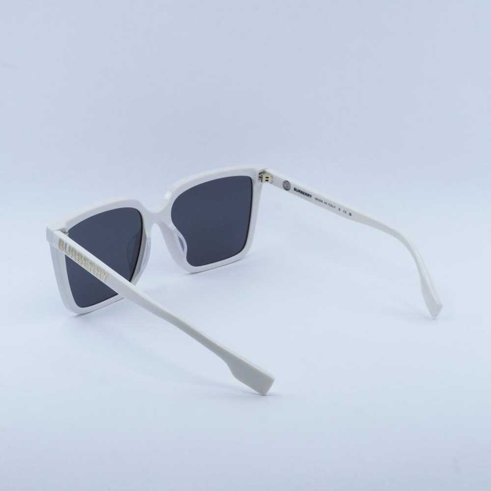 Burberry Sunglasses - image 7