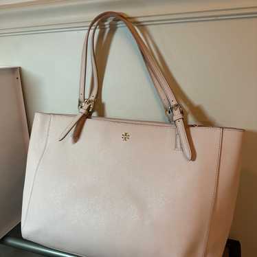 Tory Burch light pink tote bag