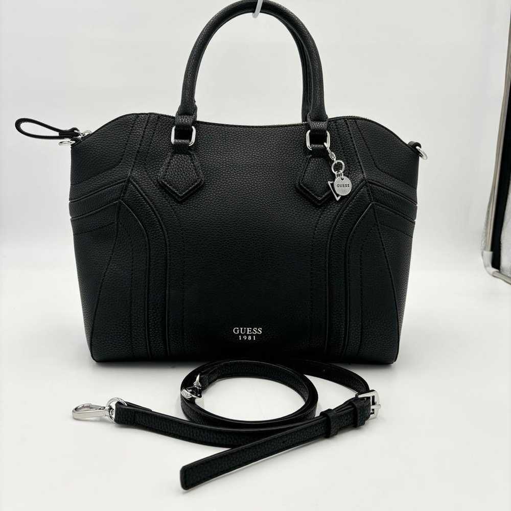 Brand new item: GUESS shoulder handbag in black w… - image 2