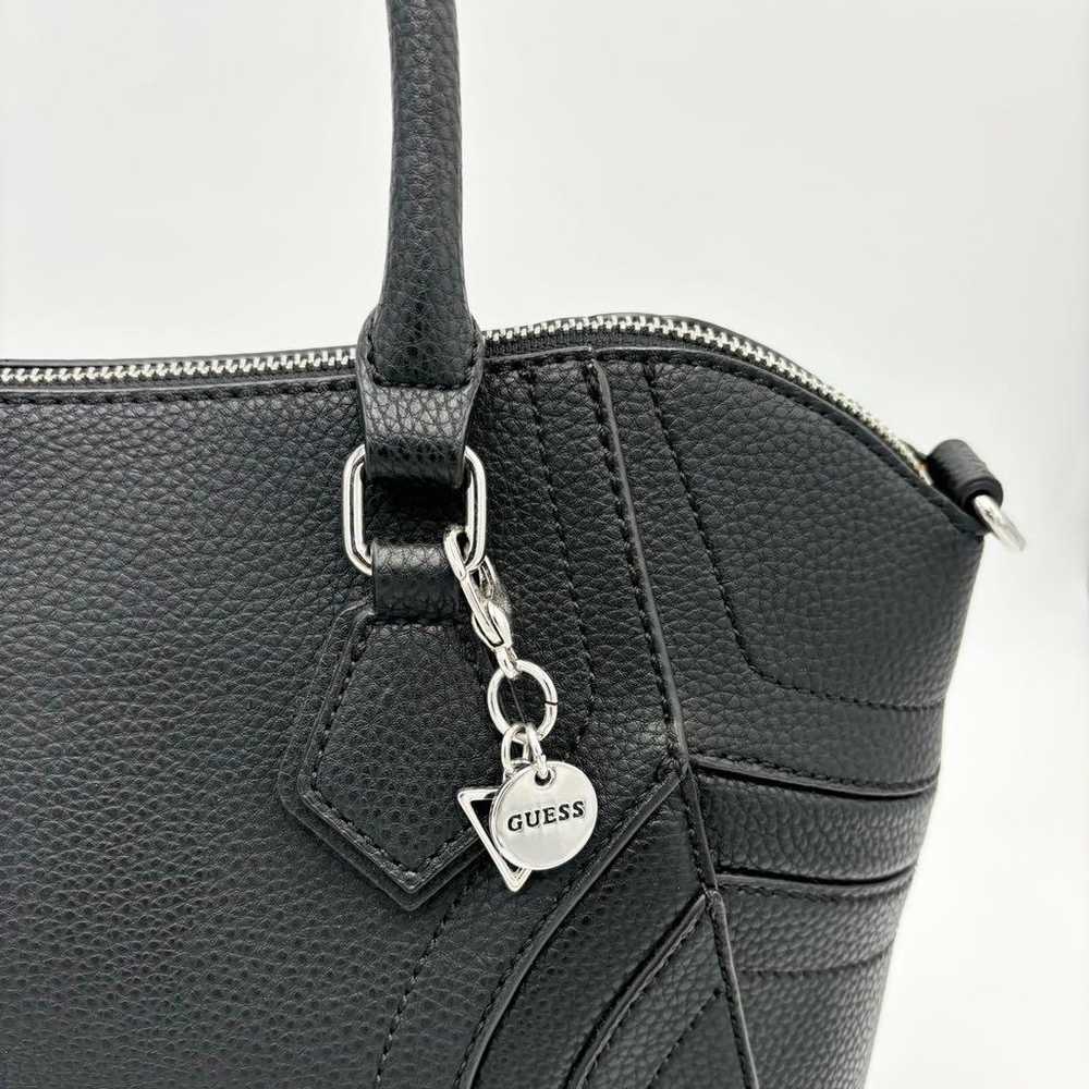 Brand new item: GUESS shoulder handbag in black w… - image 4