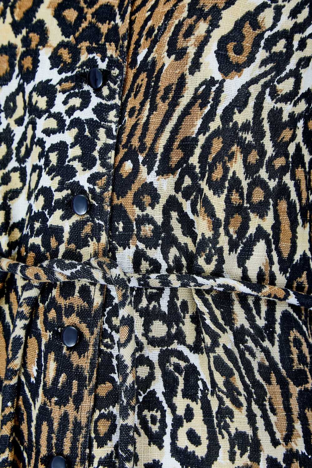 1970s Kenrose Leopard Print Belted Dress - image 4