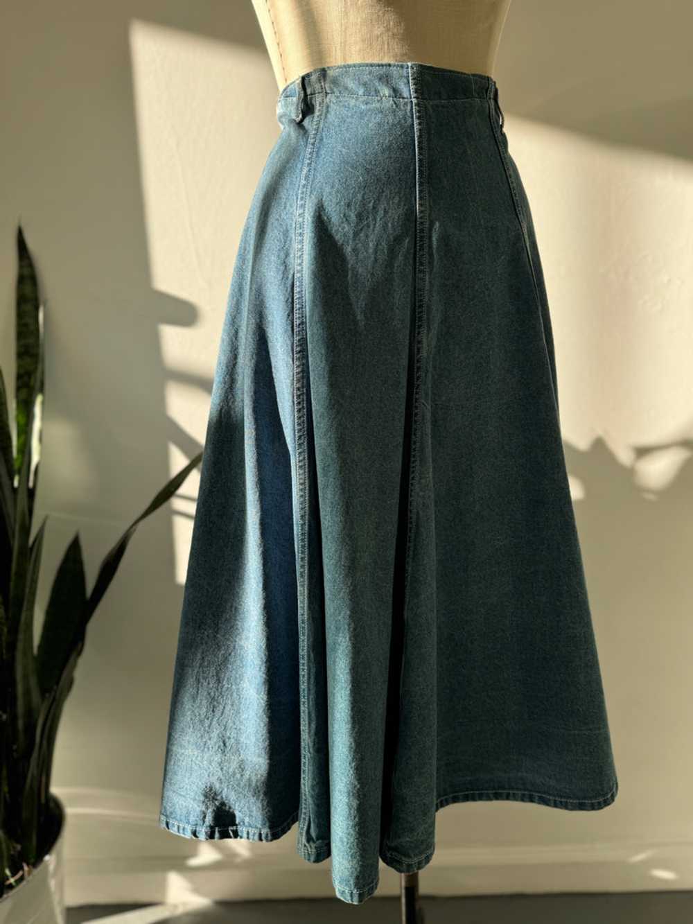 Vintage Liz Wear denim skirt - image 3