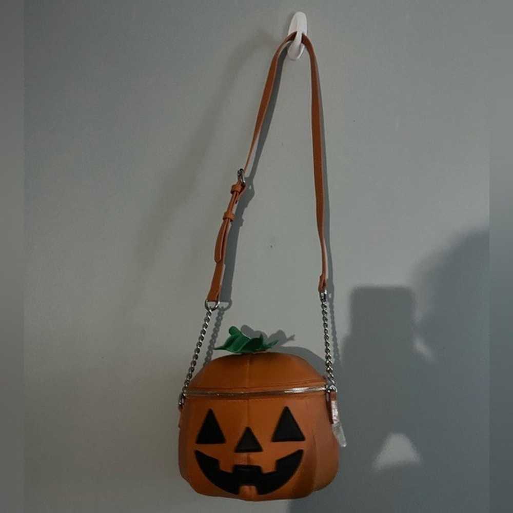 Mad Engine crossbody pumpkin bag NEW Halloween vi… - image 2