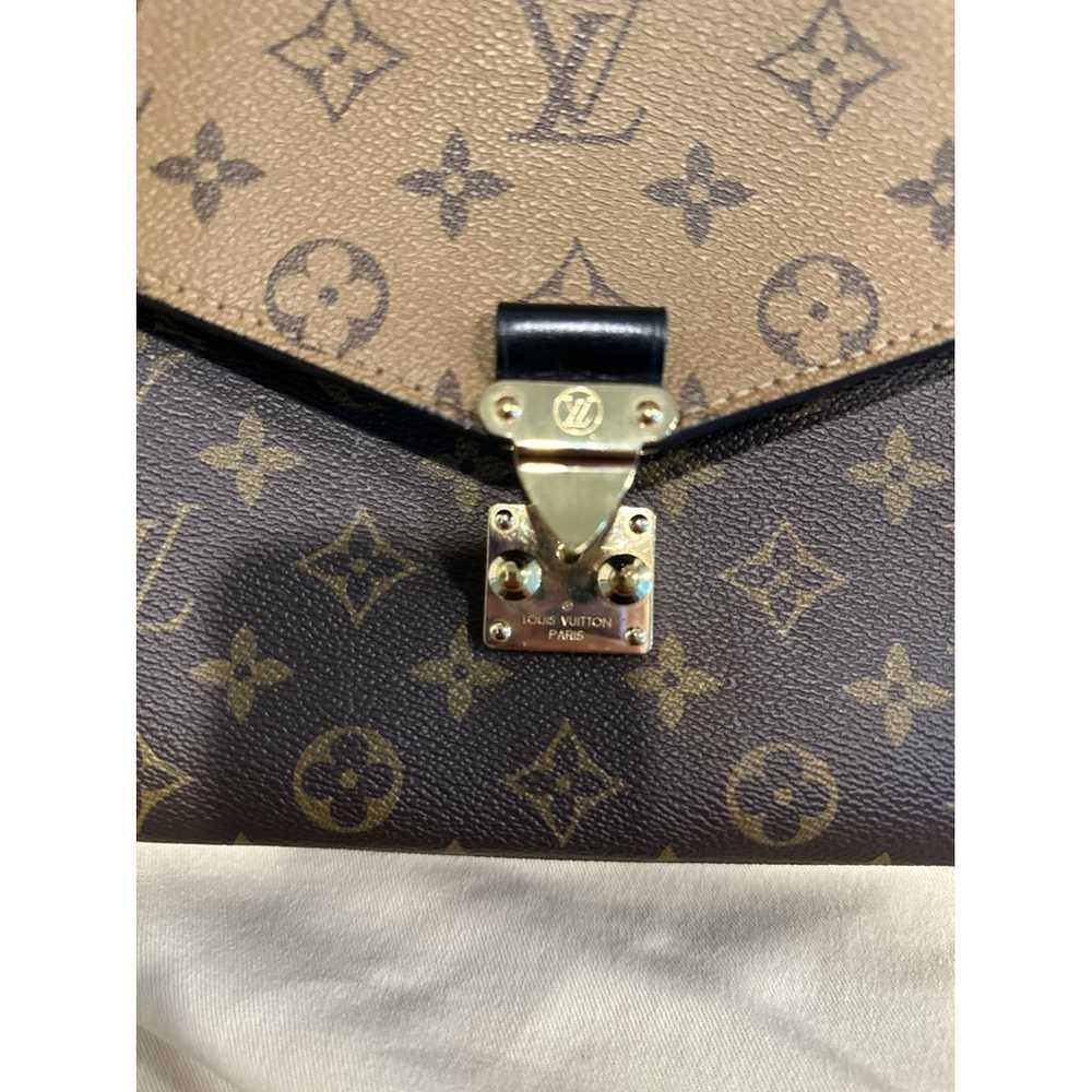 Louis Vuitton Metis leather crossbody bag - image 6