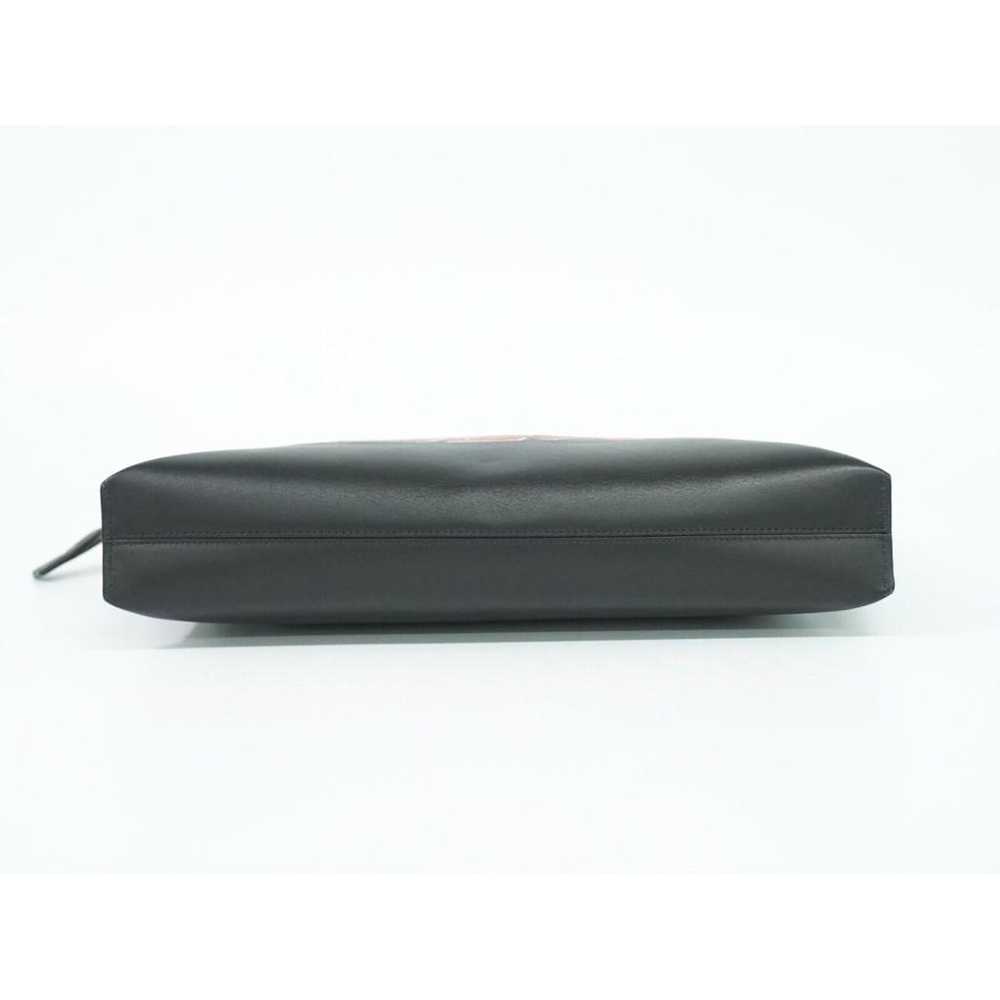 Loewe T Pouch leather clutch bag - image 3