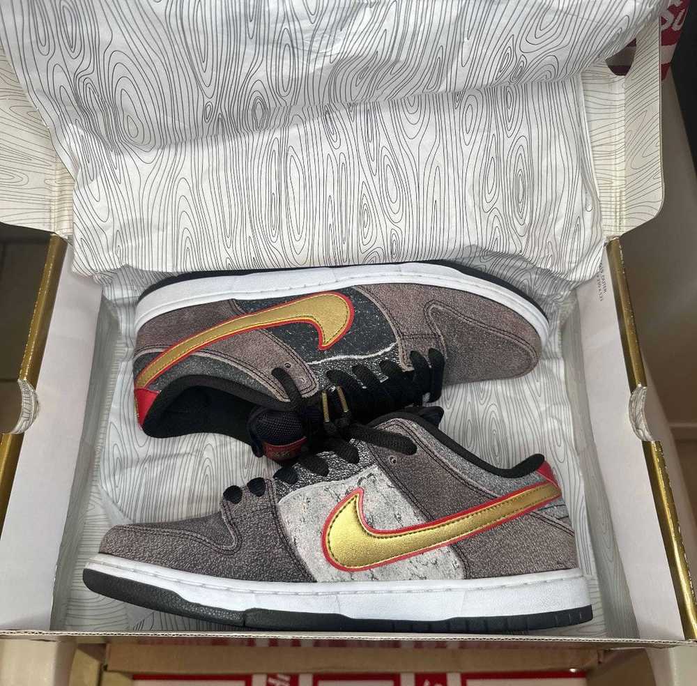 Nike Nike SB Dunk Low QS Beijing - image 1