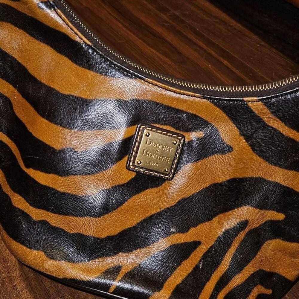 Vintage Dooney and Bourke tiger strip handbag - image 3