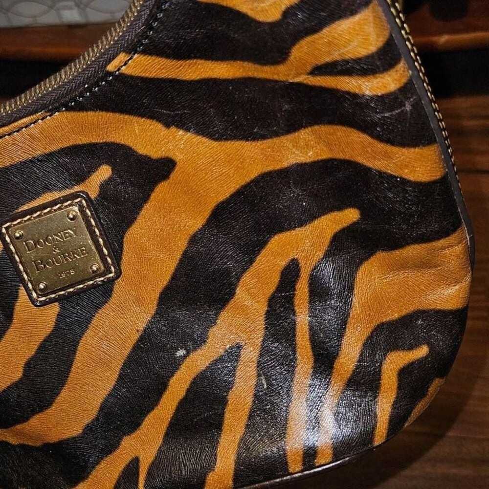 Vintage Dooney and Bourke tiger strip handbag - image 6