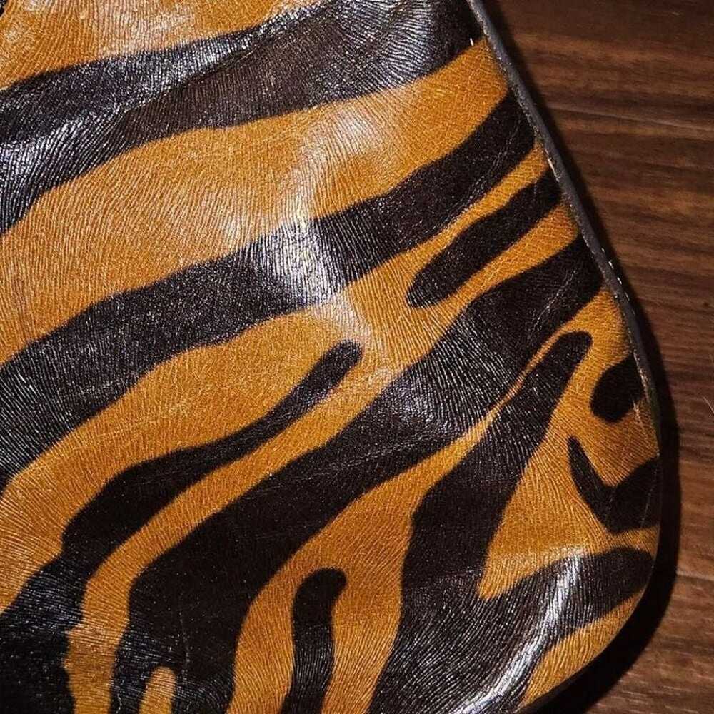 Vintage Dooney and Bourke tiger strip handbag - image 7