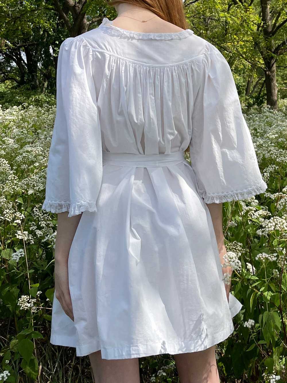 1900s White Cotton Bell Sleeve Monogrammed A Flor… - image 9