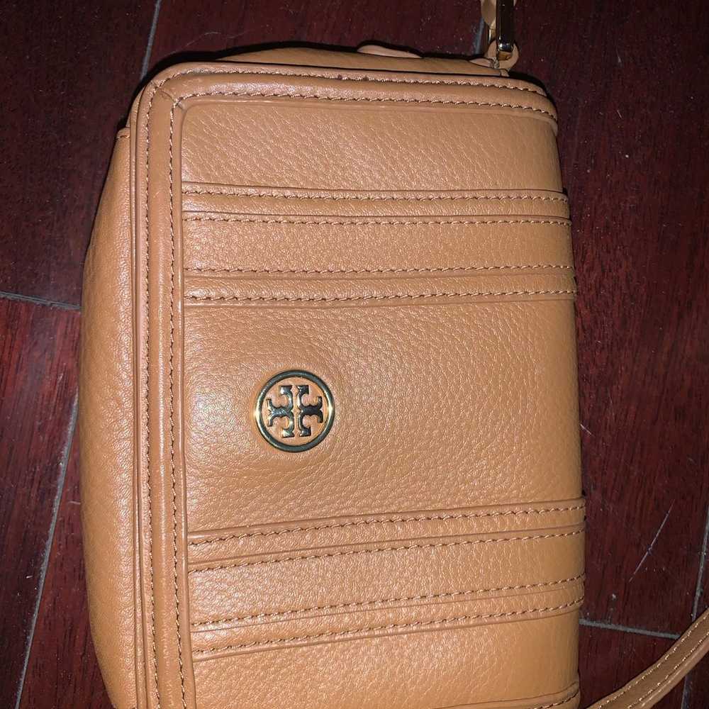 Tory Burch Handbag, Crossbody Purse, 8 by 5, Ipho… - image 2