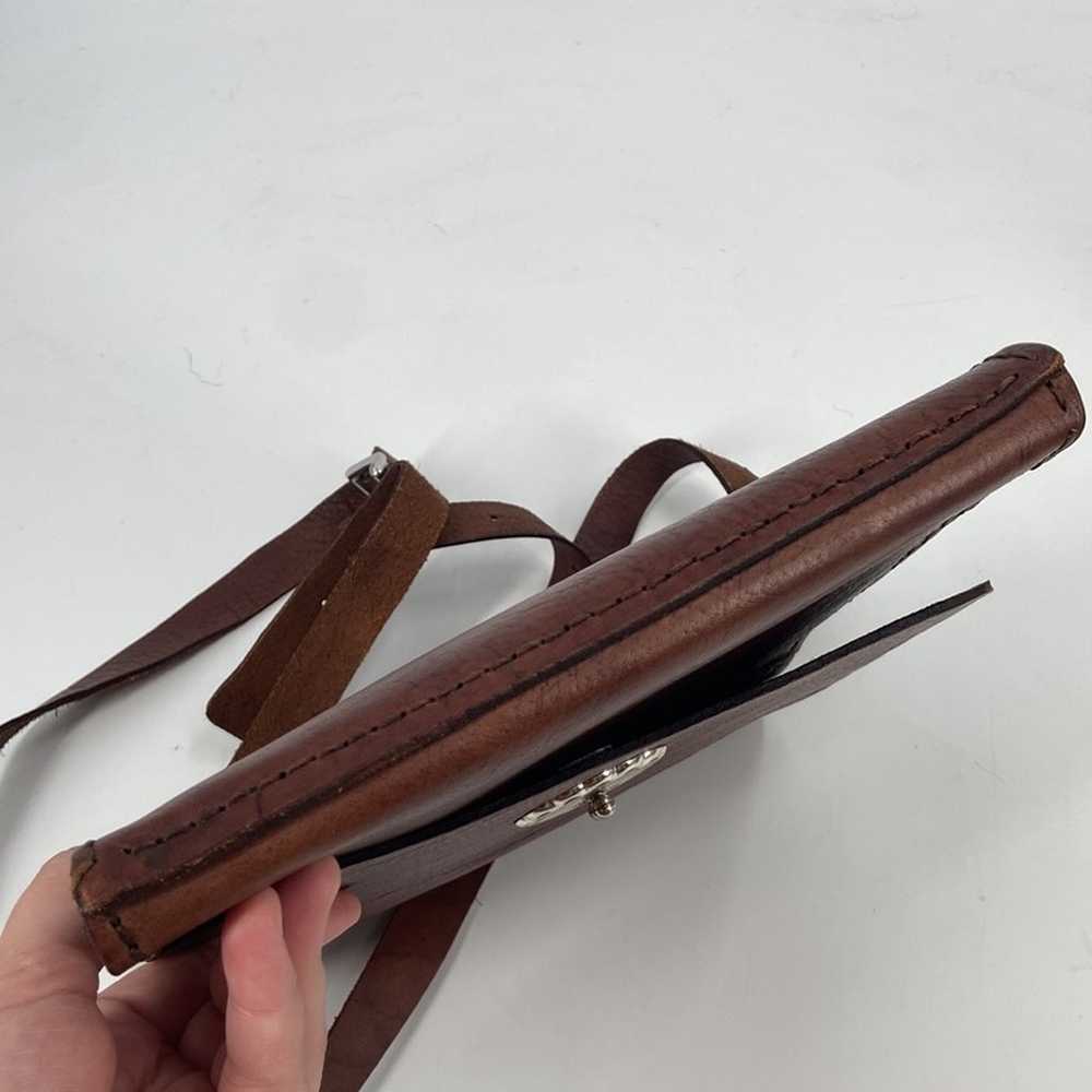 Handmade brown leather crossbody bag - image 6