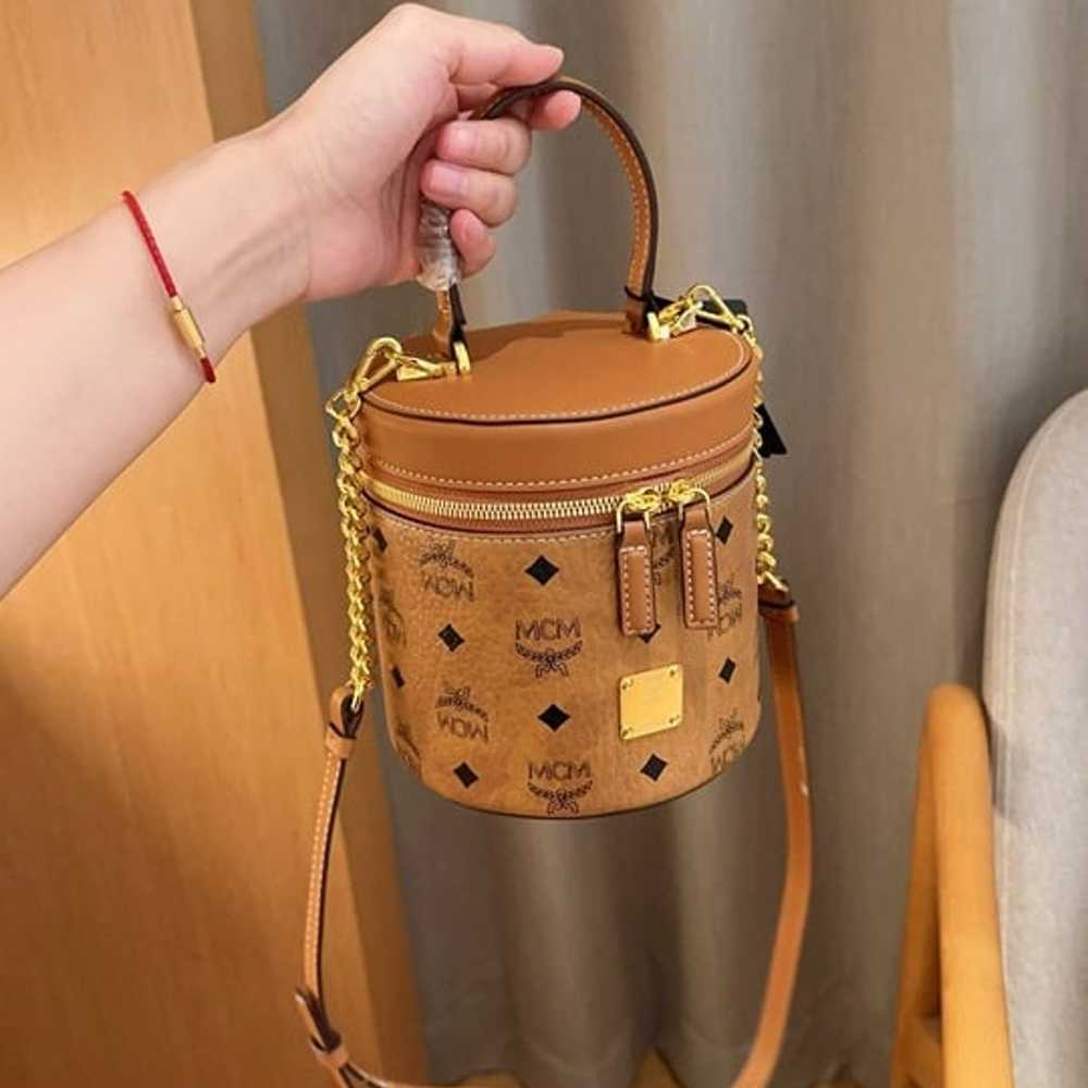 Round Bucket Bag - image 7