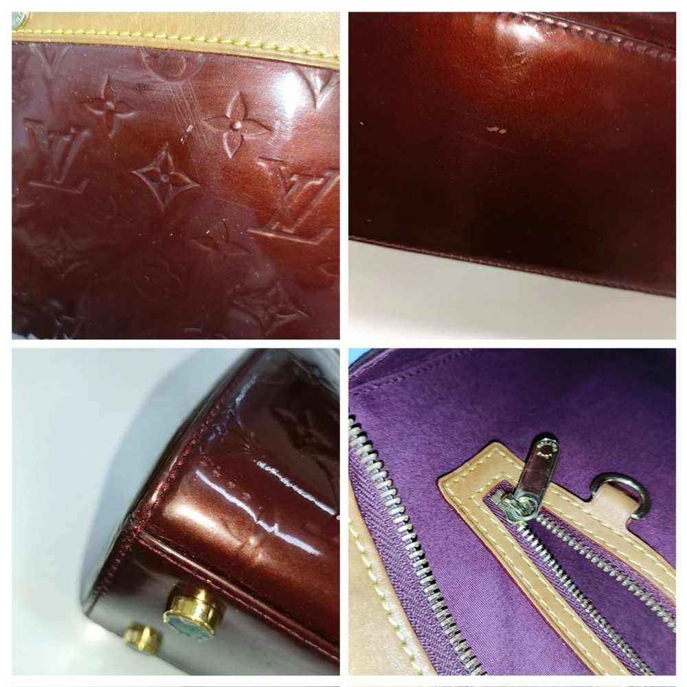 Louis Vuitton Bréa patent leather handbag - image 10